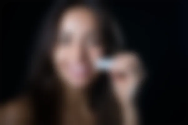 新余美佳口腔门诊部(暨阳店)热忱欢迎您的光临，烤瓷牙现享优惠价仅需2500元起，原价3000元起，欢迎咨询！