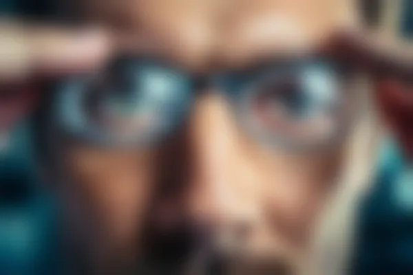 广州英华眼科门诊部2026版价目大全全新版:半飞秒激光手术7817元起