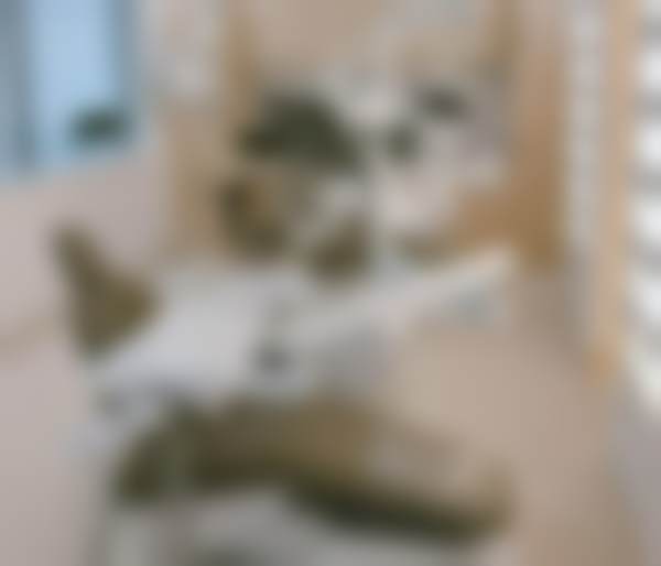 2. 西安小白兔口腔医院收费贵吗?