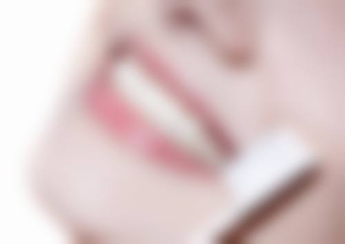 深圳新浩口腔医院种植牙多少钱一颗?透明合理,多种选择