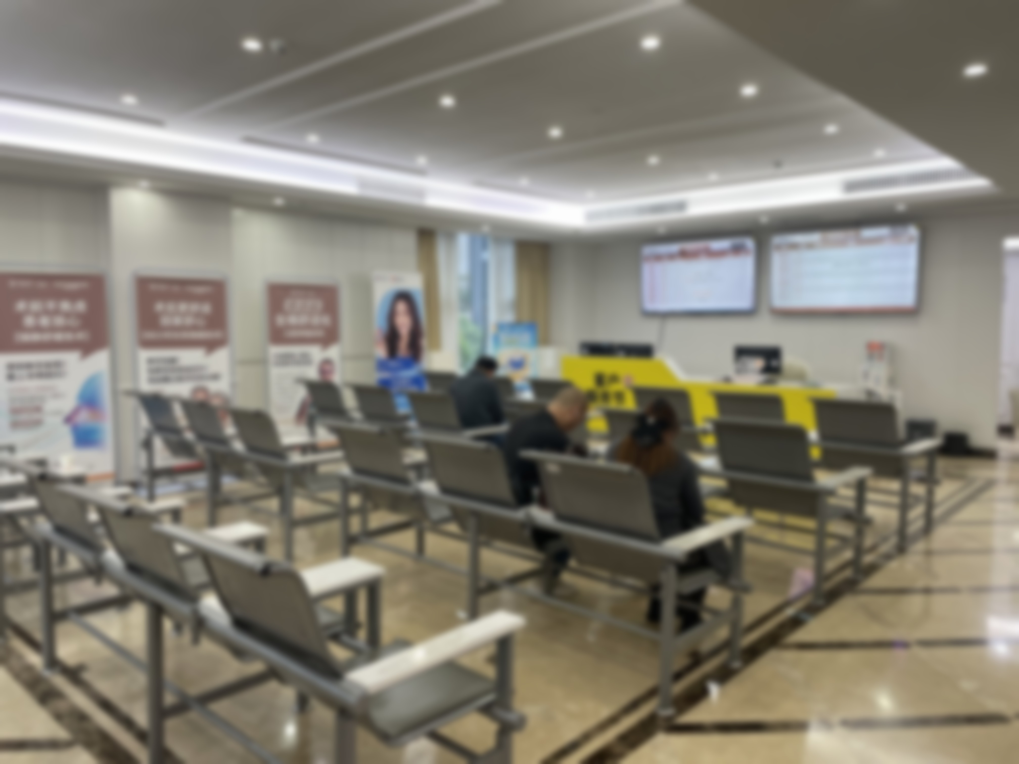 三、初见面:检查与沟通,超出预期的“慢”