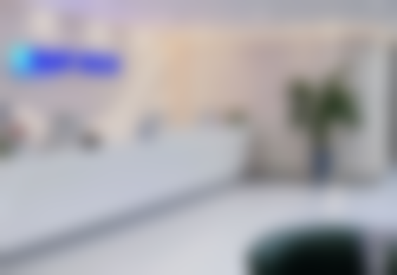 山东日照微笑口腔医院刘金盼医生优势：硕博学历+十几年经验+高龄无牙颌种植一绝！ 