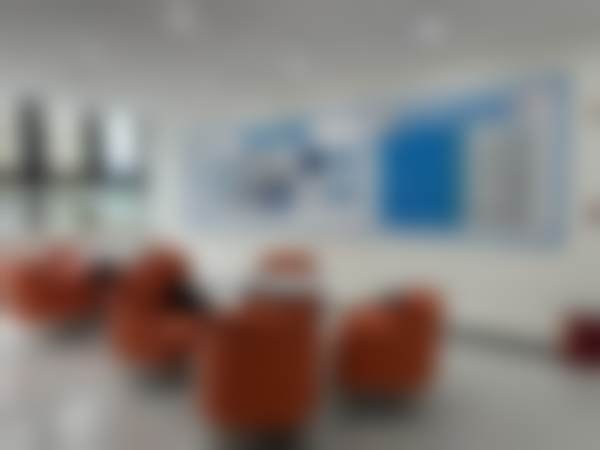 三、西宁中诺罗锦医生：专注牙列缺损修复的实力派