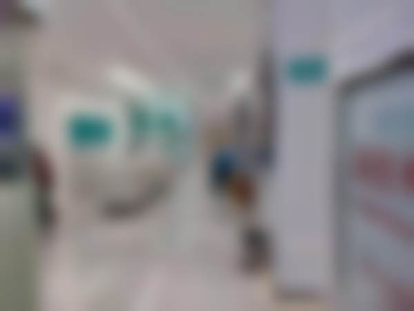 六、深圳晒布格伦菲尔口腔门诊部医生团队介绍