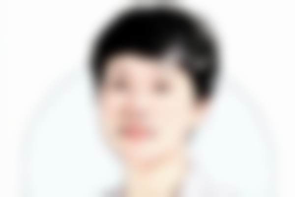 细致入微的检查,耐心专精的讲解